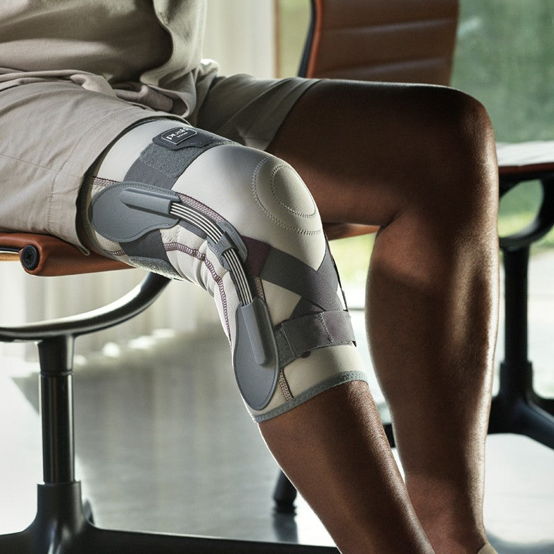 Knäskydd Push Med med lamellskenor