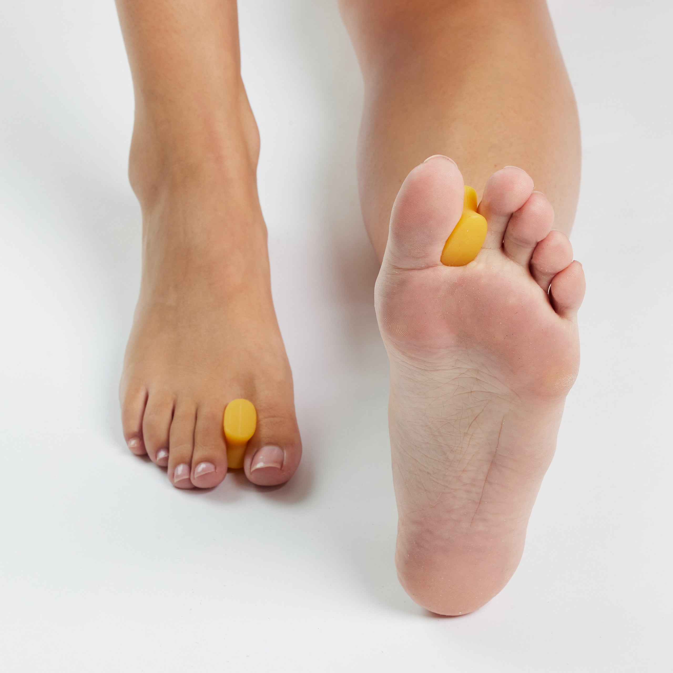 Gel toe separator for hallux valgus and crowded toes