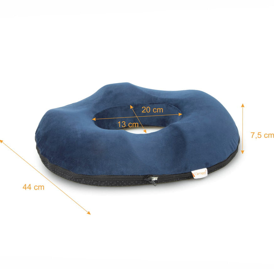 Sittkudde med hål i memory foam för svanskota och tryckavlastning