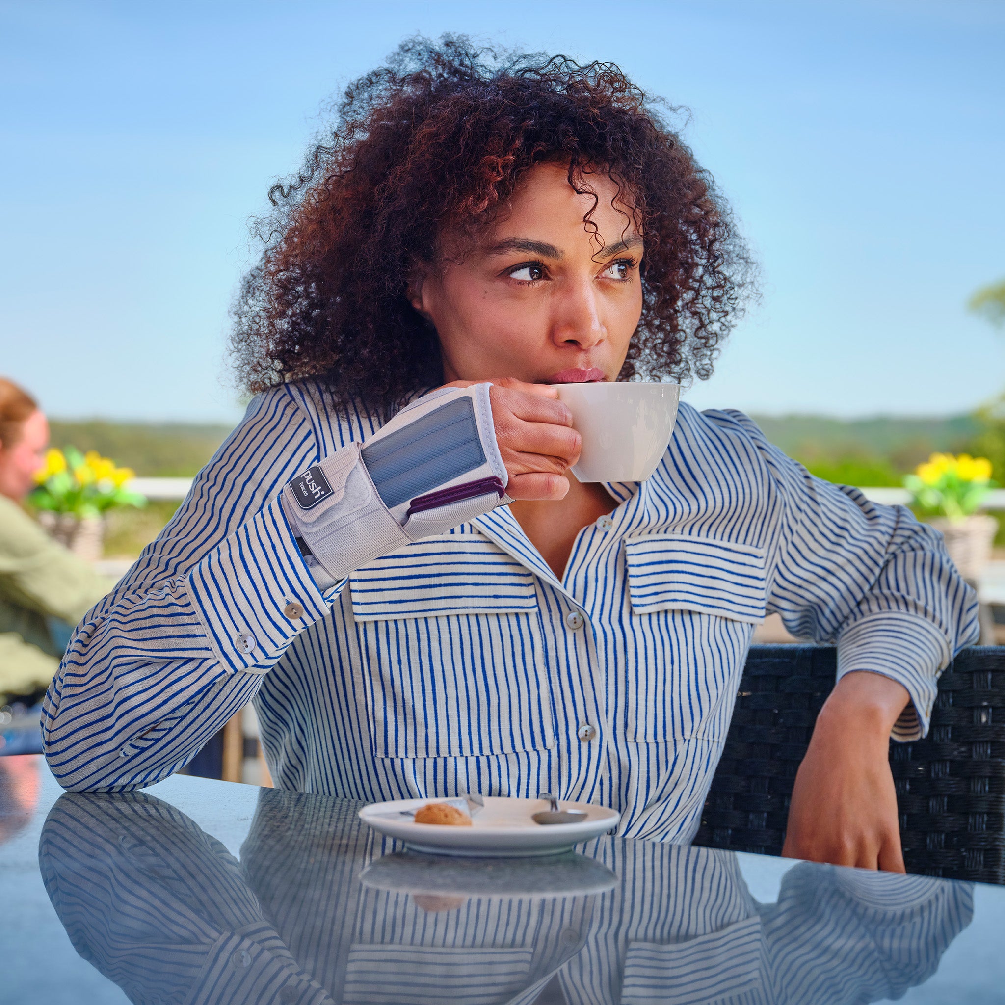 Handledsstöd med skenor för avlastning och stabilitet