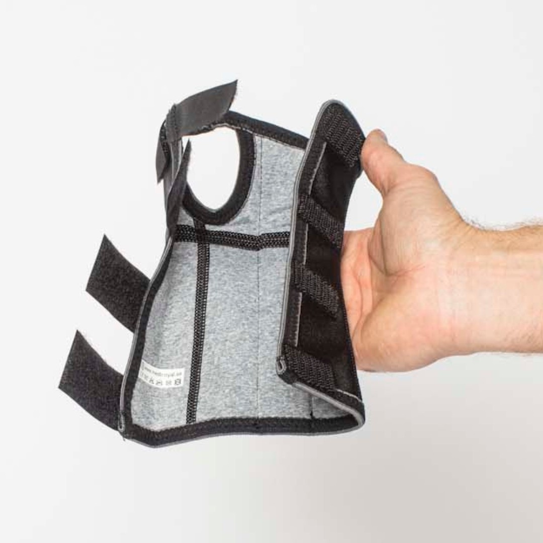 Handledsstöd med dynamisk skena